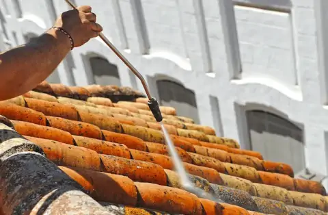 Nettoyage de toitures - Sémeries